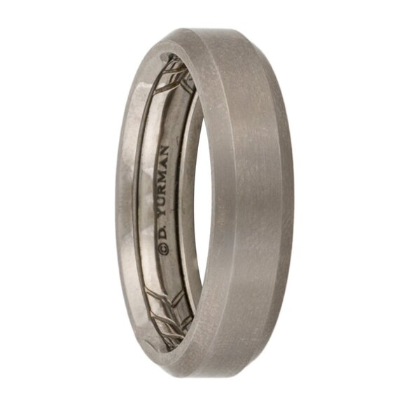 DAVID YURMAN TITANIUM BEVELED BAND RING - Picture 4 of 8